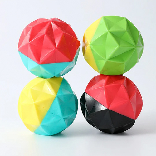 La Mascota de Keli Pelota Octogonal Bicolor La Mascota de Keli Pelota Octogonal Bicolor