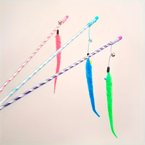 La Mascota de Keli Varita Colita Curiosa con Cascabel y Lazos La Mascota de Keli Varita Colita Curiosa con Cascabel y Lazos